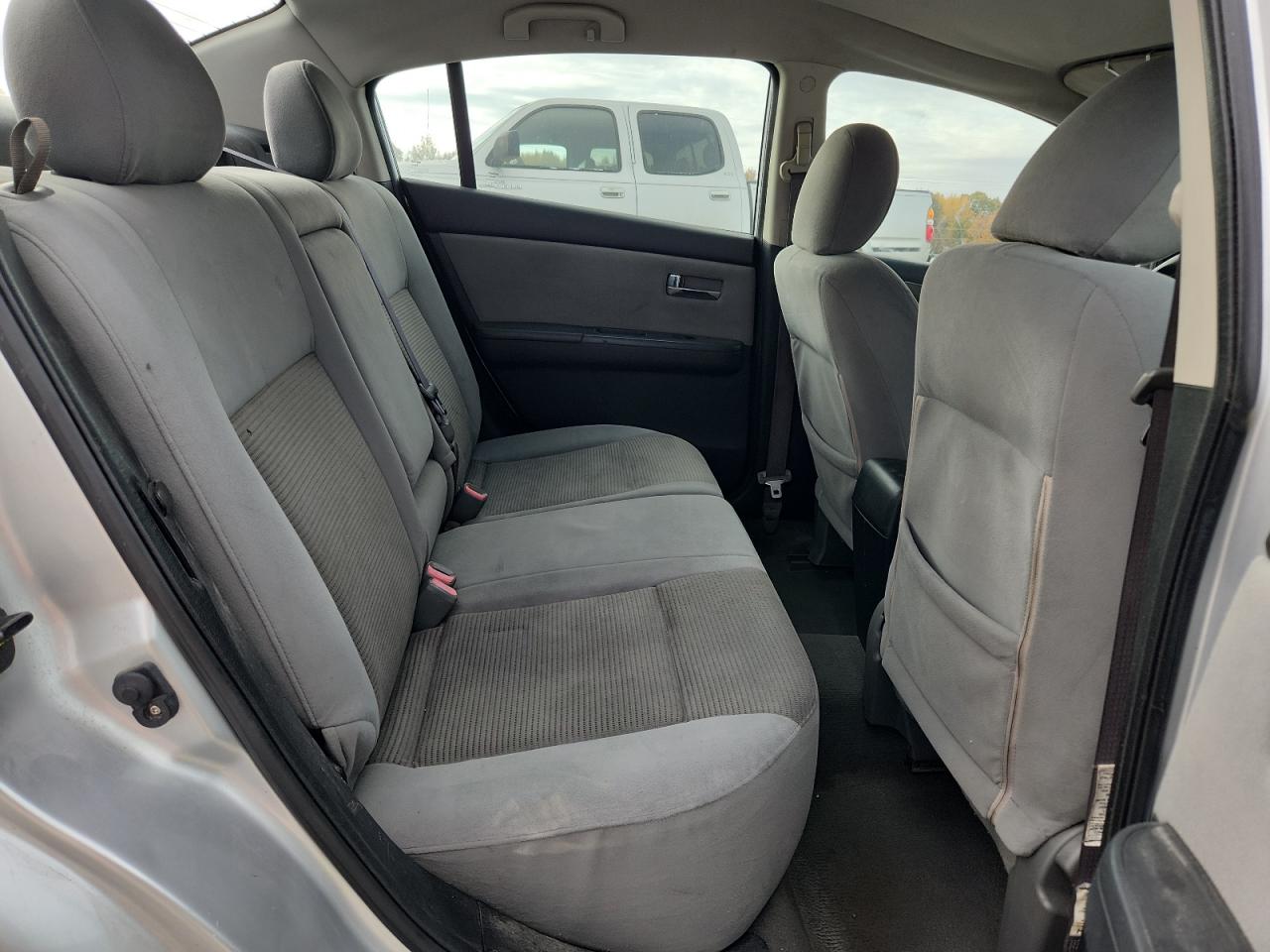 2010 Nissan Sentra 2.0 VIN: 3N1AB6AP2AL689365 Lot: 93281435