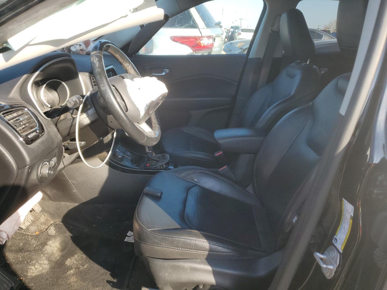 2019 Jeep Compass Limited VIN: 3C4NJDCB9KT651253 Lot: 92845265