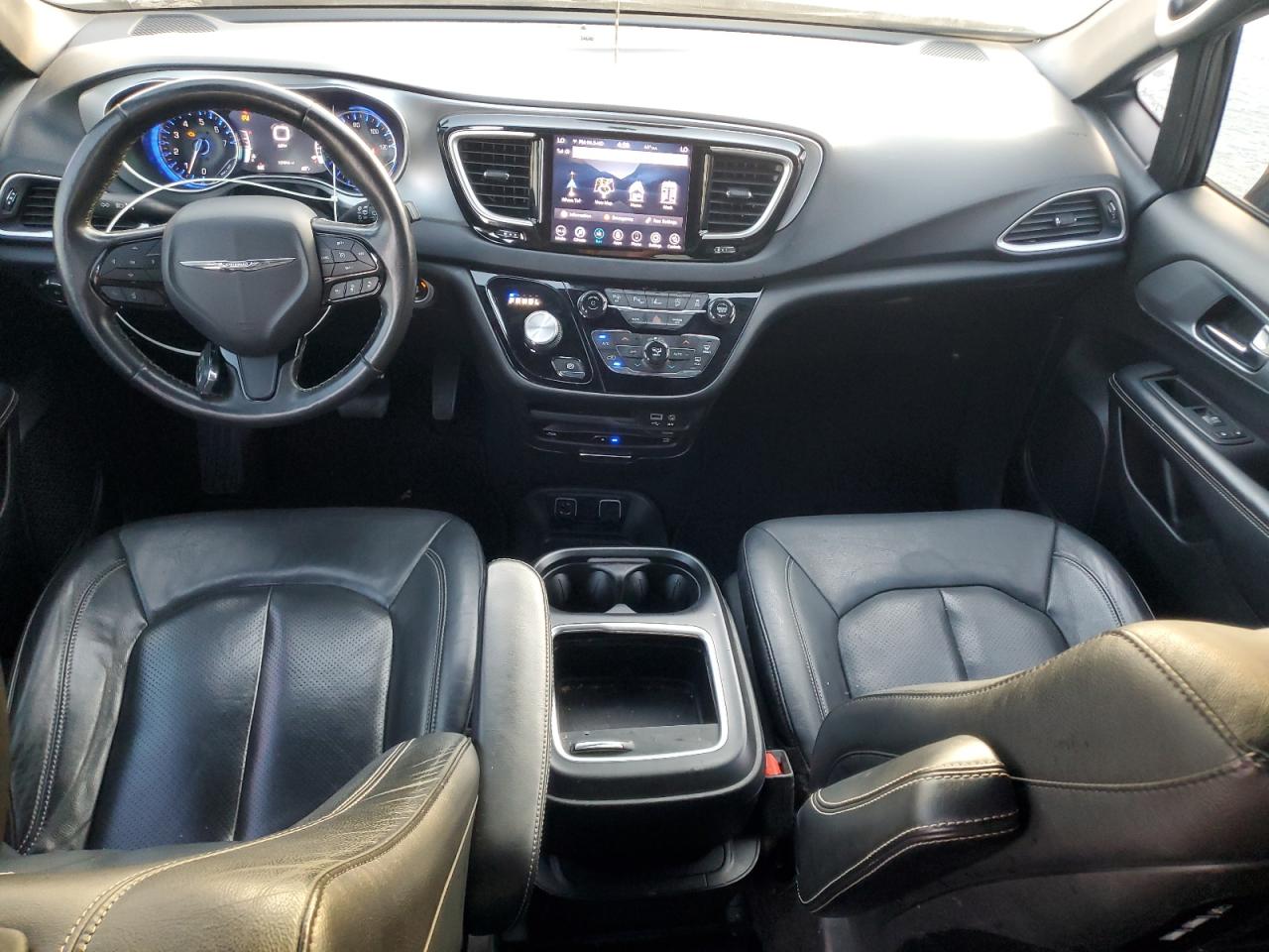 2020 Chrysler Pacifica Touring L Plus VIN: 2C4RC1EG4LR236090 Lot: 92238565