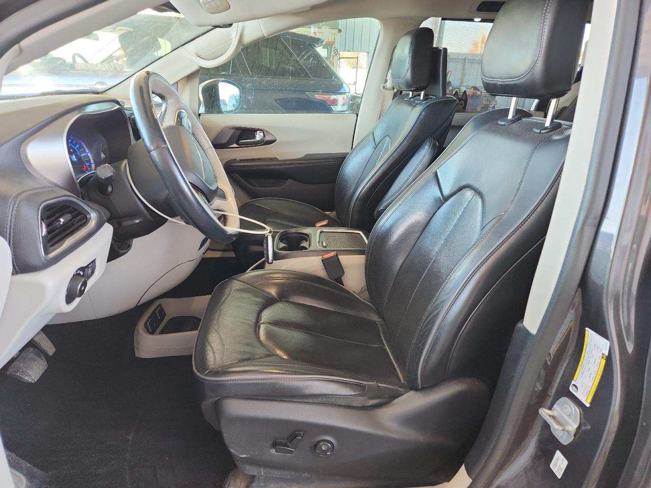 2018 Chrysler Pacifica Hybrid Limited VIN: 2C4RC1N77JR178439 Lot: 92054115