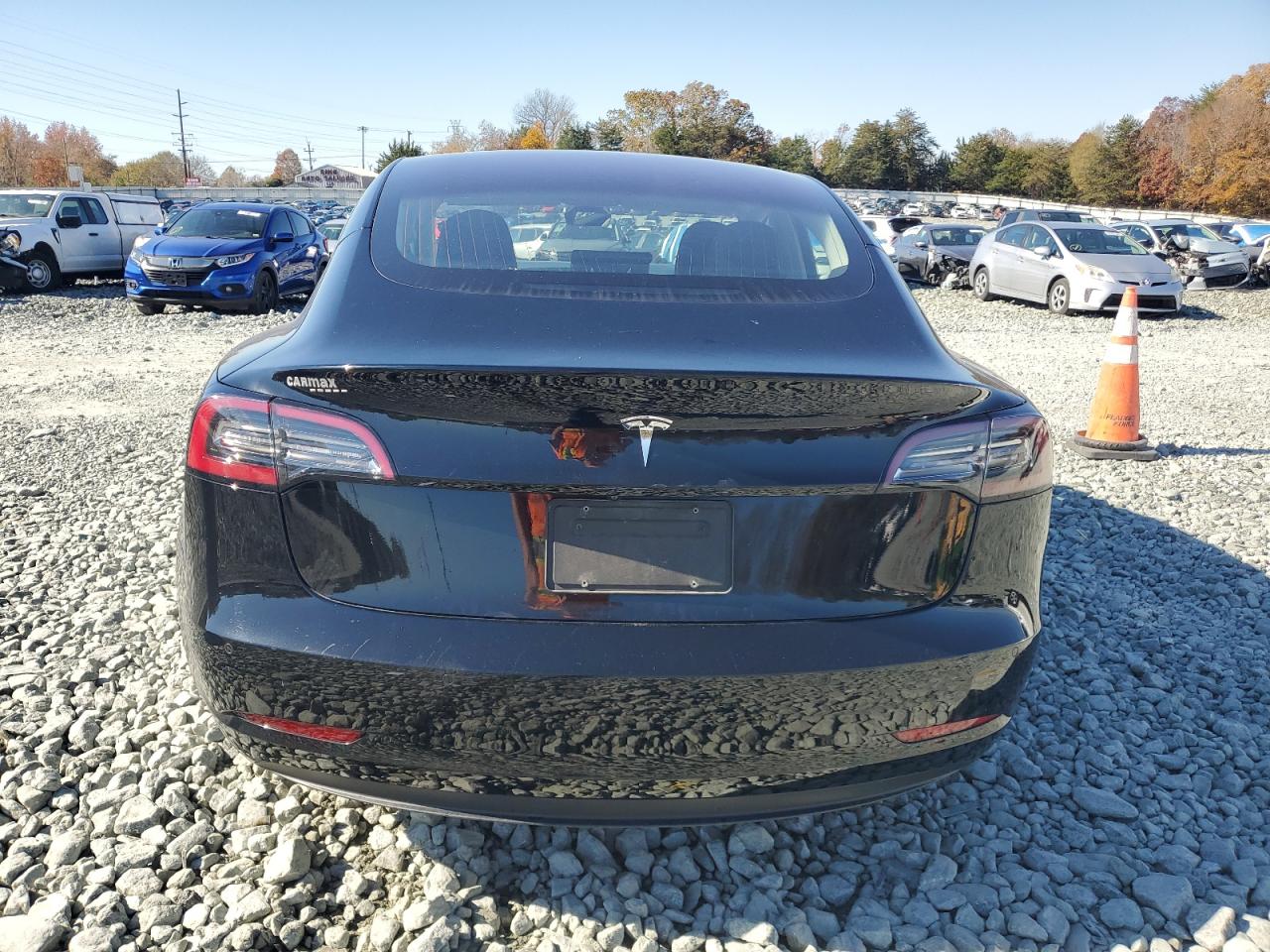 2019 Tesla Model 3 VIN: 5YJ3E1EA8KF305370 Lot: 91175035