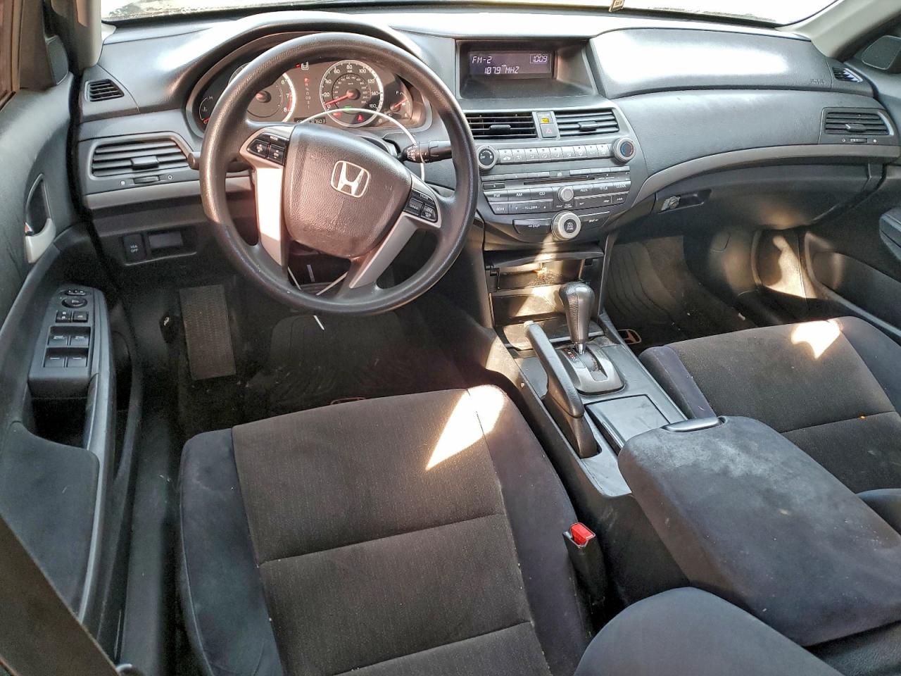 2010 Honda Accord Lxp VIN: 1HGCP2F4XAA197593 Lot: 94090535