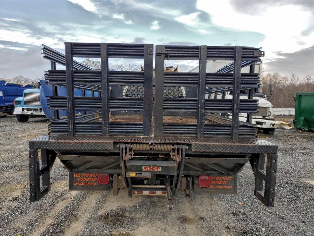 2018 Ford F450 Super Duty Flatbed Truck VIN: 1FDUF4GY4JED03625 Lot: 93657825