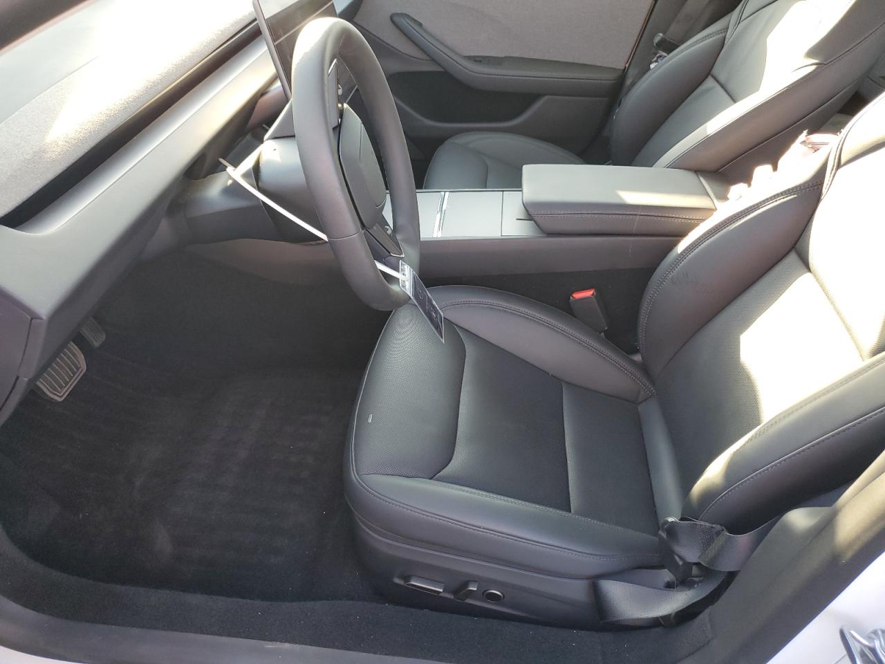 2025 Tesla Model 3 VIN: 5YJ3E1EA8SF051210 Lot: 91497155