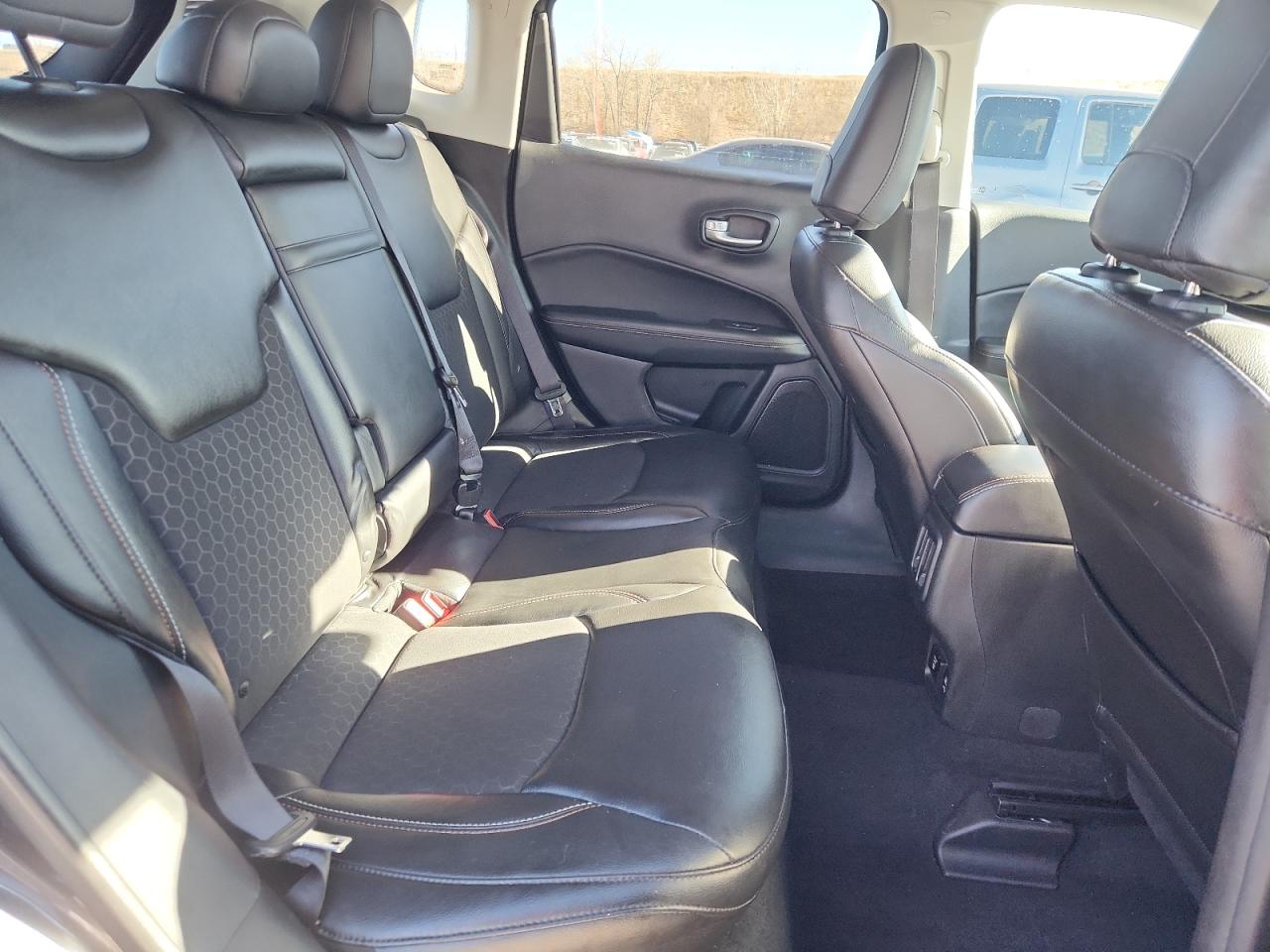 2018 Jeep Compass Latitude VIN: 3C4NJDBB2JT434093 Lot: 93488305