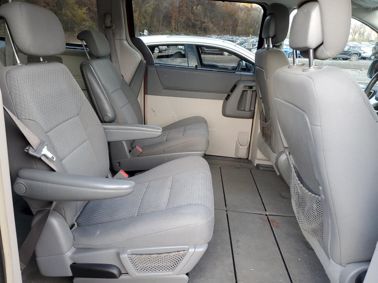 2010 Chrysler Town & Country Touring VIN: 2A4RR5D14AR415644 Lot: 92122215