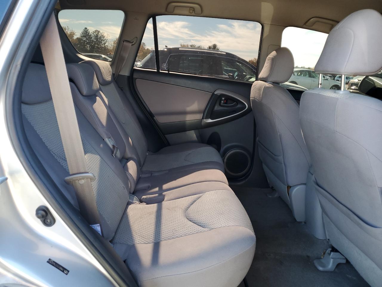 2007 Toyota Rav4 VIN: JTMBD33V276037824 Lot: 90517105