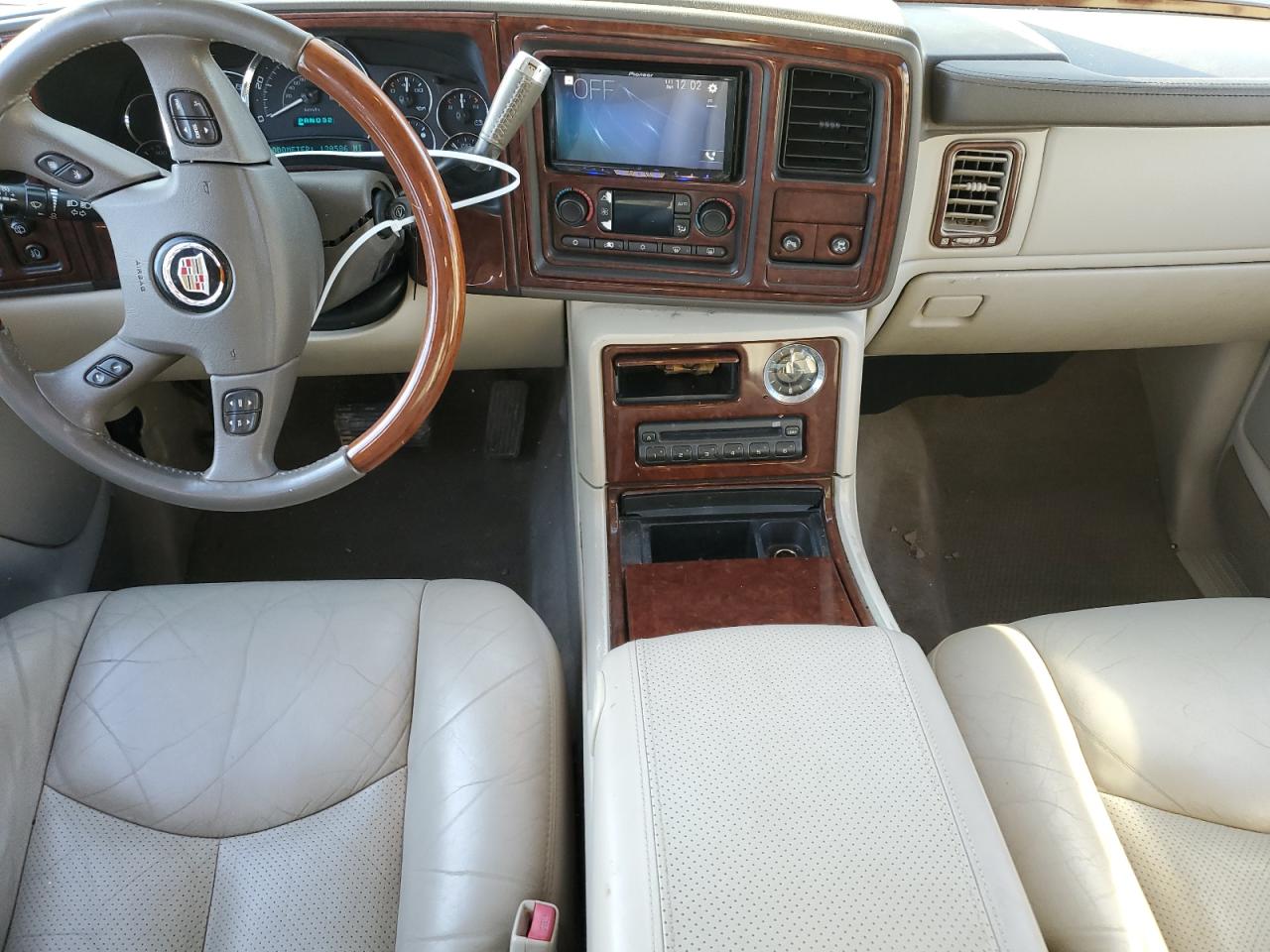 2005 Cadillac Escalade Luxury VIN: 1GYEC63T85R108109 Lot: 90526965