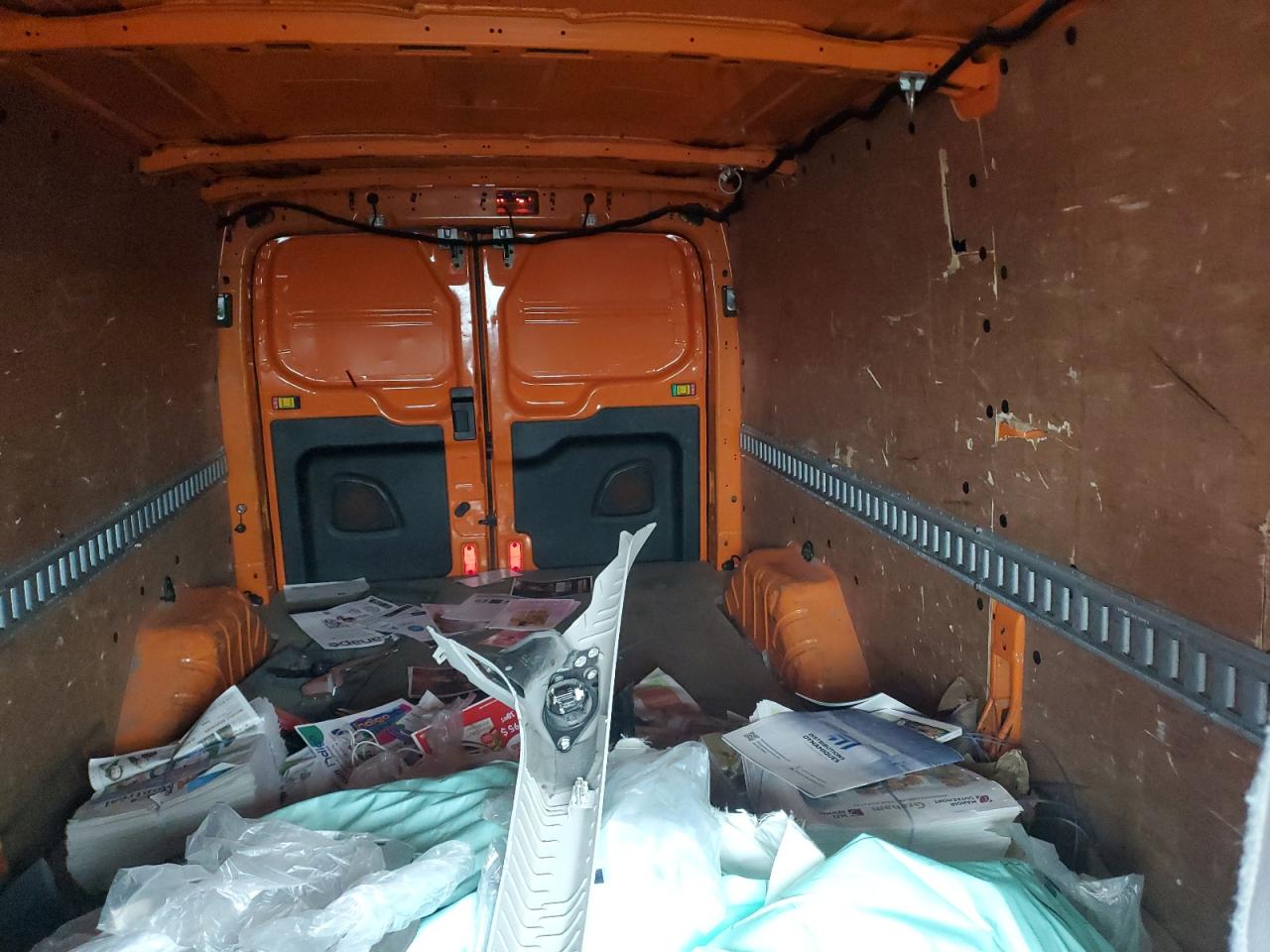 2018 Ford Transit T-150 VIN: 1FTYE9ZM1JKA39622 Lot: 90922595