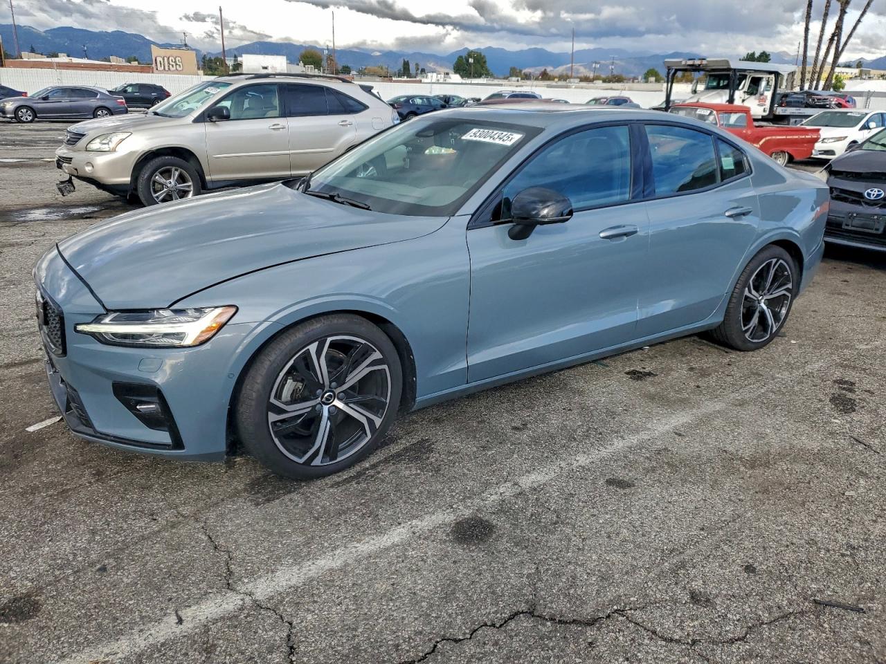 2022 Volvo S60 B5 Inscription