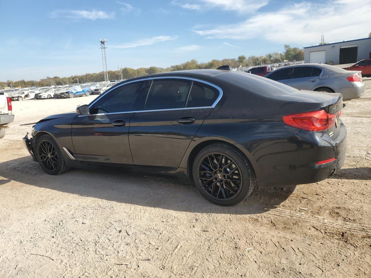 Фото: WBAJR7C09LBP96333