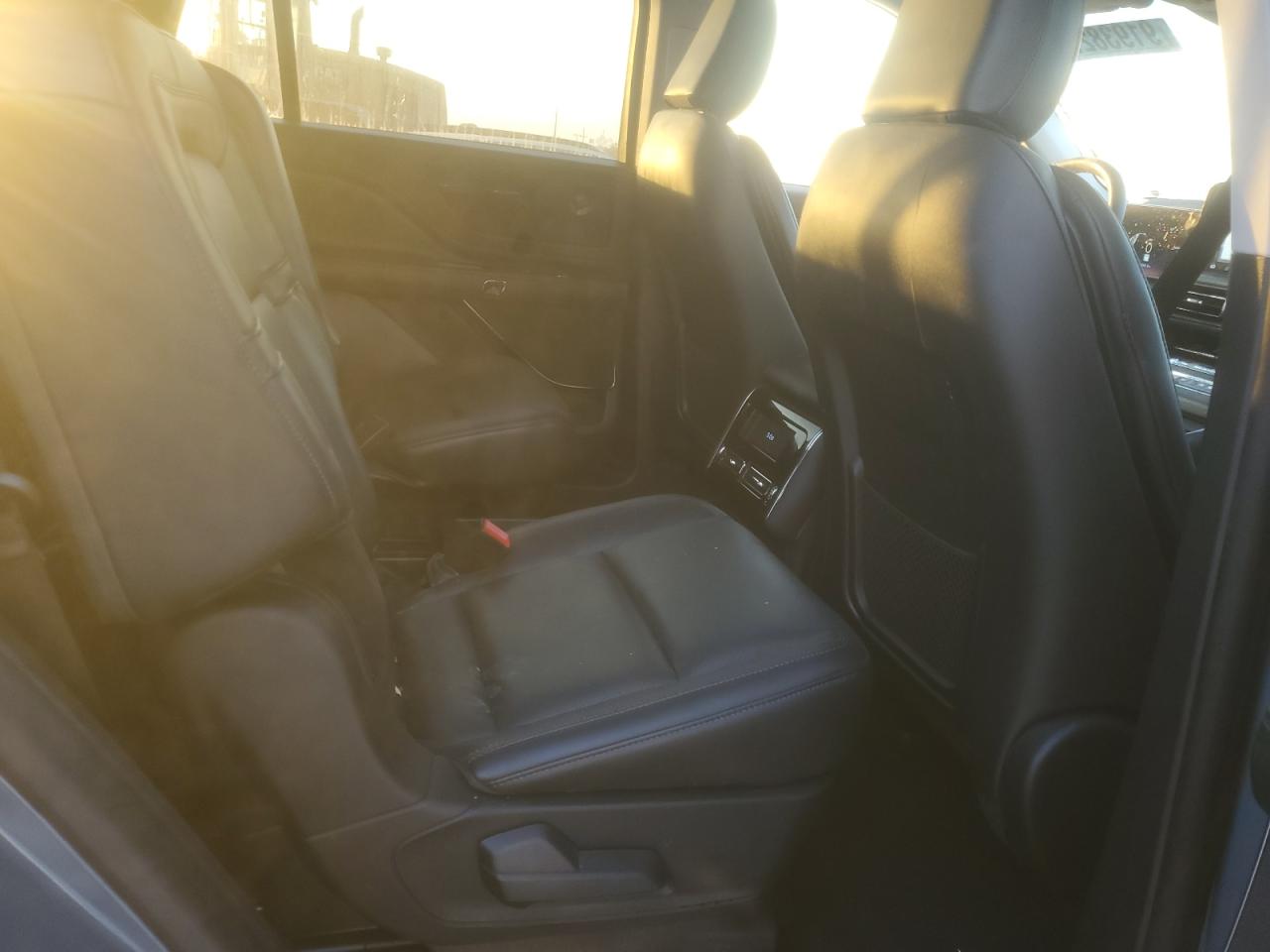 2025 Lincoln Aviator Reserve VIN: 5LM5J7WCXSGL03691 Lot: 91938275