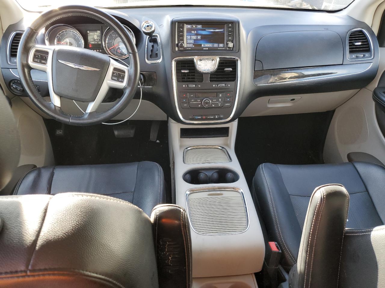 2014 Chrysler Town & Country Touring L VIN: 2C4RC1CG1ER284457 Lot: 92110345