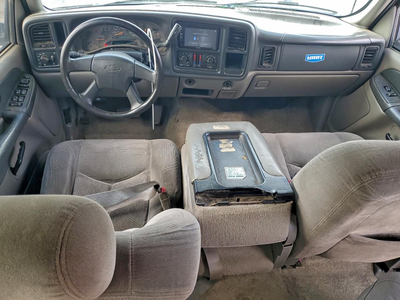 2003 Chevrolet Tahoe C1500 VIN: 1GNEC13VX3R180749 Lot: 94700345