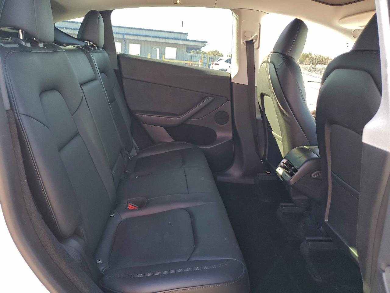 2023 Tesla Model Y VIN: 7SAYGDEE2PA102020 Lot: 94173075