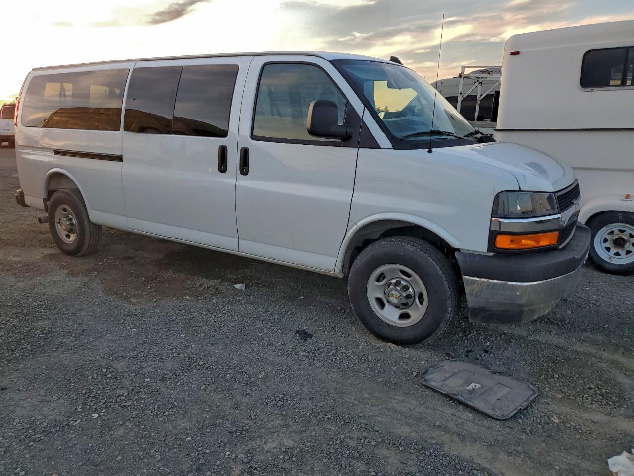 2025 Chevrolet Express G3500 Lt VIN: 1GAZGPFP4S1212101 Lot: 94803295