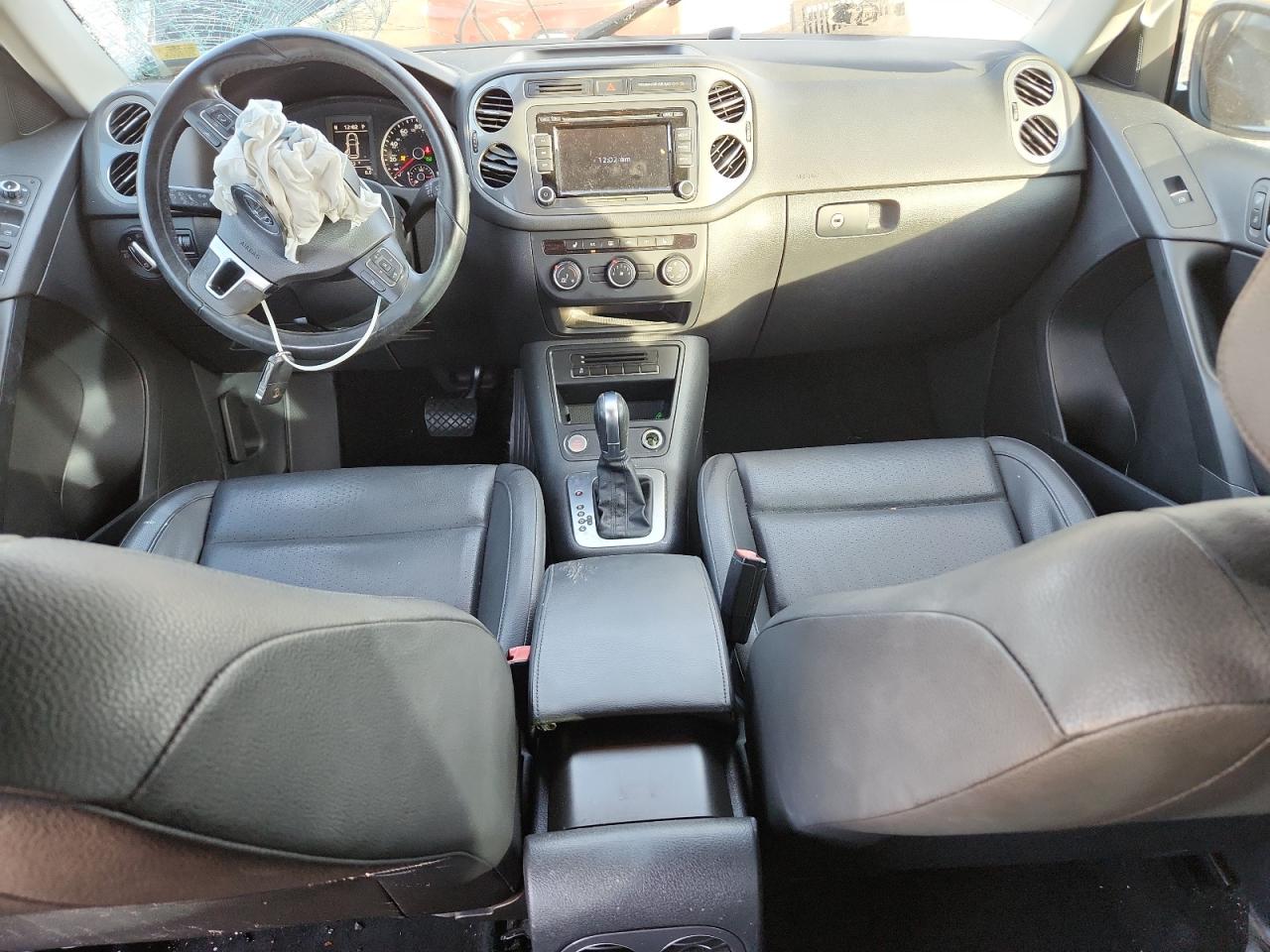 2015 Volkswagen Tiguan S VIN: WVGAV7AX2FW616102 Lot: 93674855