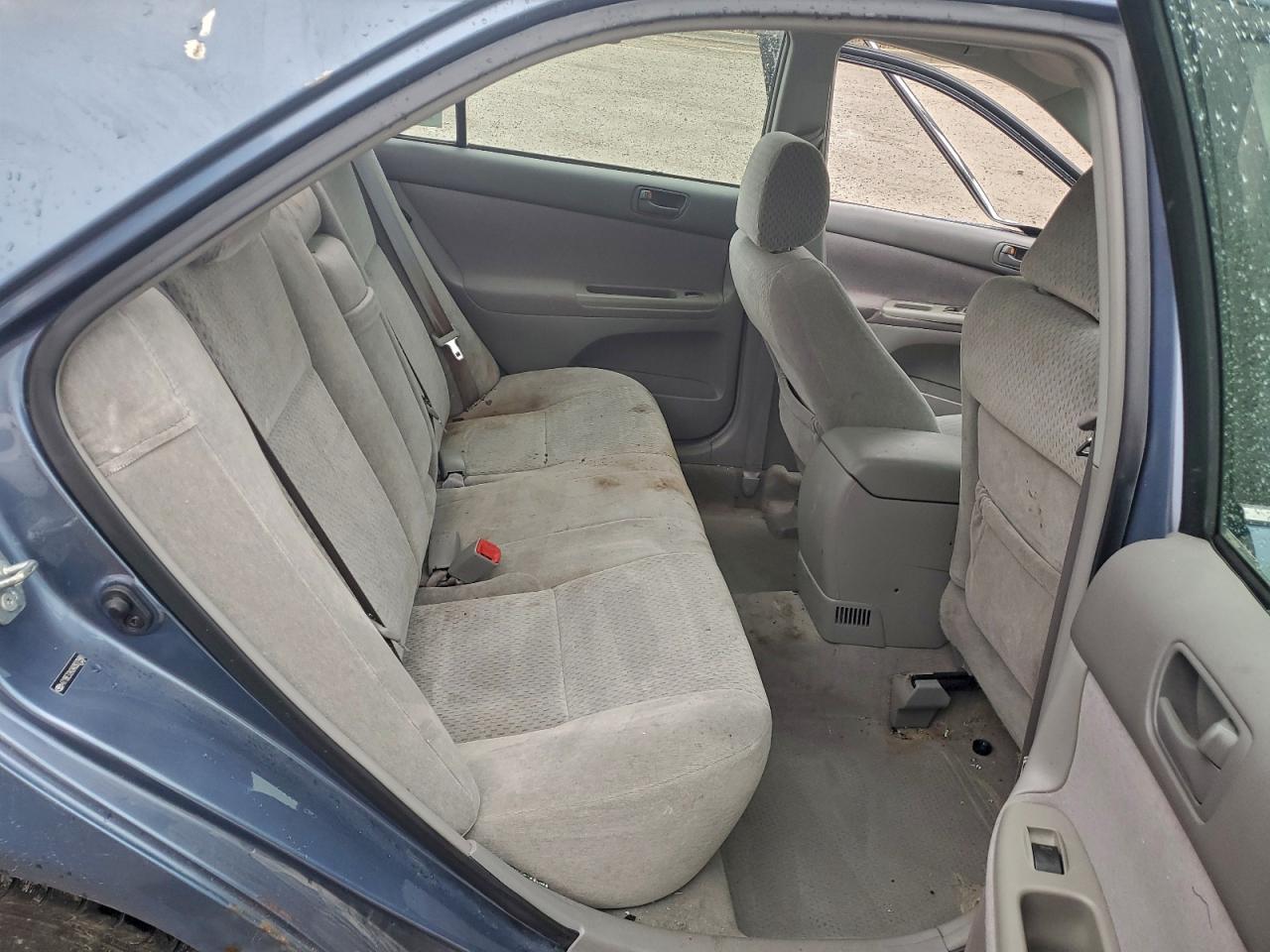 2004 Toyota Camry Le VIN: 4T1BE32K04U927990 Lot: 93869945