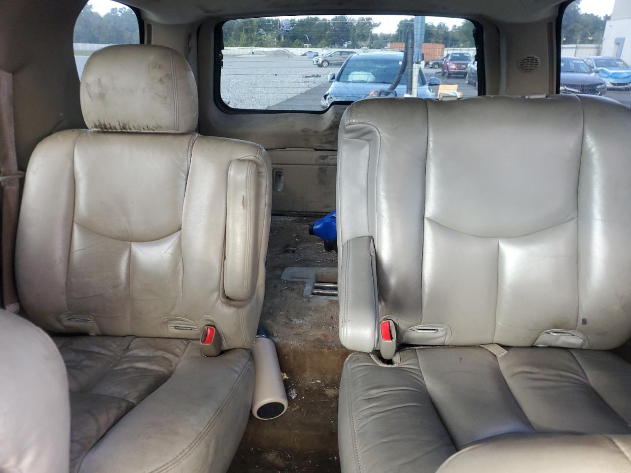 2005 Chevrolet Tahoe C1500 VIN: 1GNEC13T55R100243 Lot: 89920275