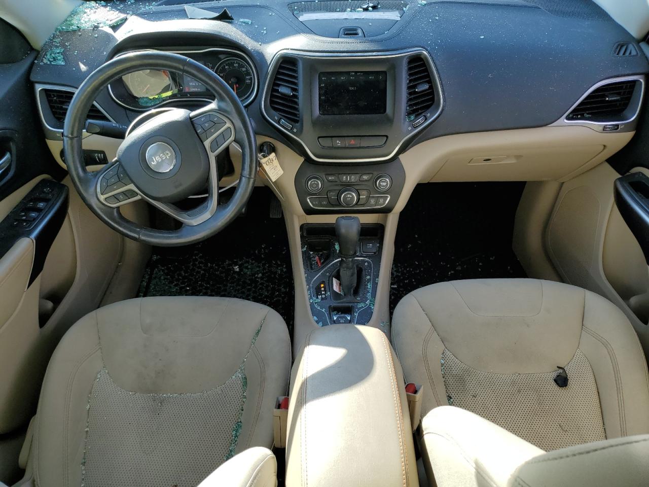 2019 Jeep Cherokee Latitude VIN: 1C4PJLCX8KD319020 Lot: 91221805