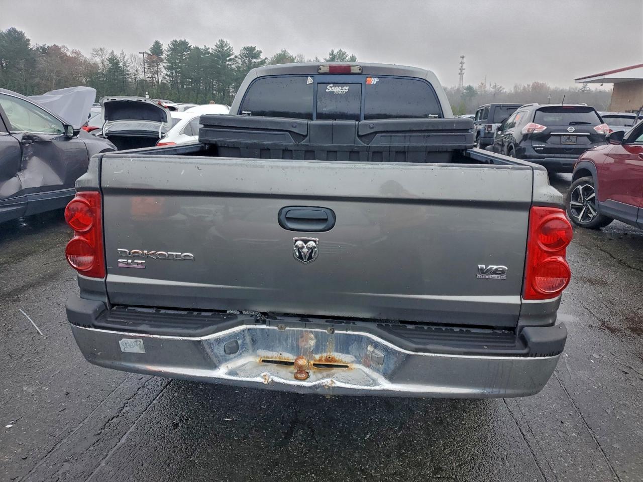 2005 Dodge Dakota Quad Slt VIN: 1D7HW48N35S365802 Lot: 93709255