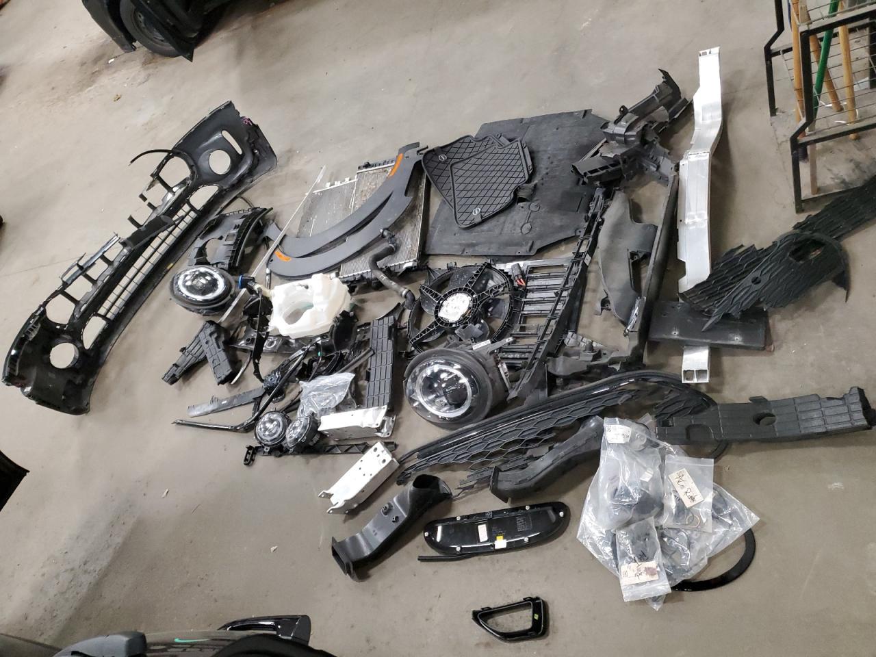 2022 Mini Cooper S Clubman All4 VIN: WMWXJ1C00N2R88550 Lot: 92946865