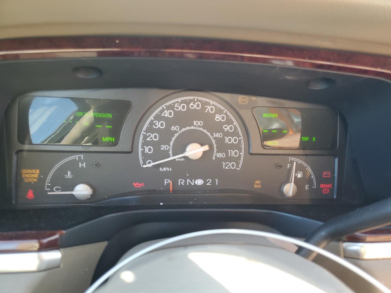 2004 Lincoln Town Car Ultimate VIN: 1LNHM83W04Y622705 Lot: 91398905