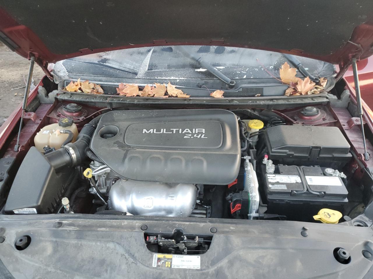 2015 Chrysler 200 Limited VIN: 1C3CCCAB0FN592750 Lot: 91840295