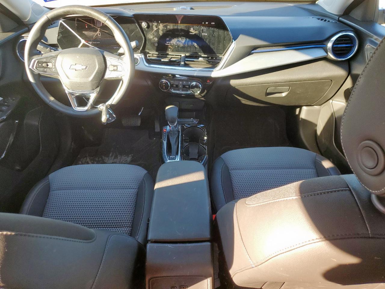 2025 Chevrolet Trax 1Lt VIN: KL77LHEP0SC102052 Lot: 91526375