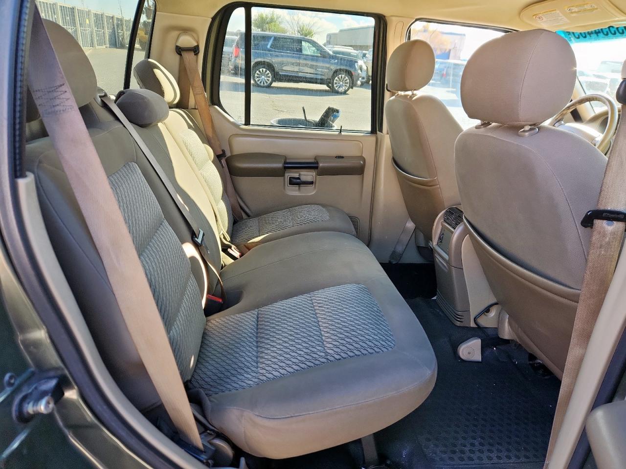 2004 Ford Explorer Sport Trac VIN: 1FMZU67K64UC08996 Lot: 93554465