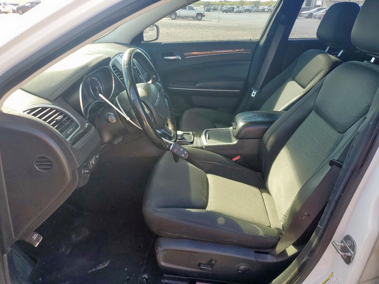 2022 Chrysler 300 Touring VIN: 2C3CCAAGXNH107585 Lot: 92832265