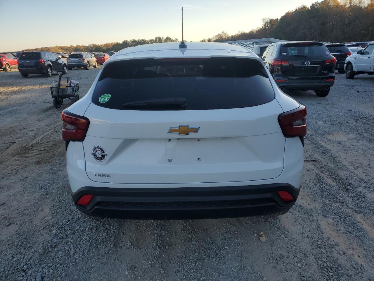 2025 Chevrolet Trax Ls VIN: KL77LFEPXSC333268 Lot: 92024765