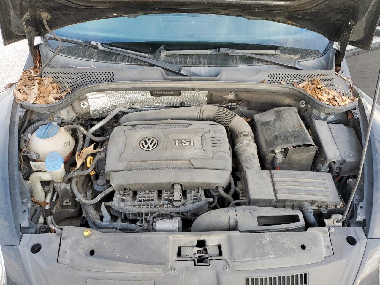 2015 Volkswagen Beetle 1.8T VIN: 3VWJ17AT3FM641598 Lot: 93725115