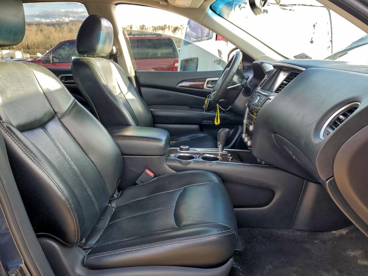 2015 Nissan Pathfinder S VIN: 5N1AR2MM2FC672731 Lot: 93754235