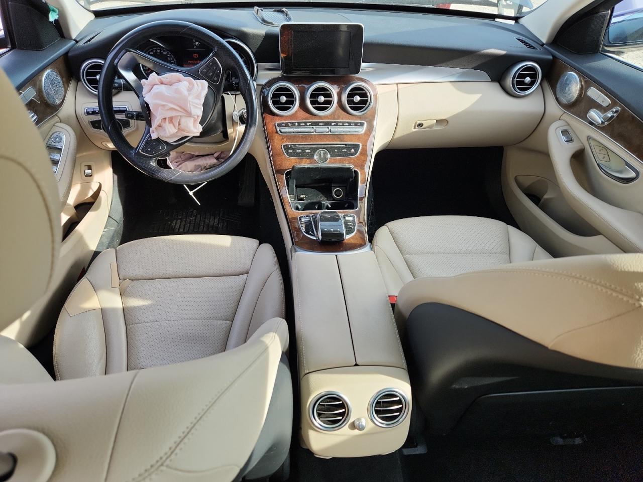 2015 Mercedes-Benz C 300 VIN: 55SWF4JB3FU075168 Lot: 92743055