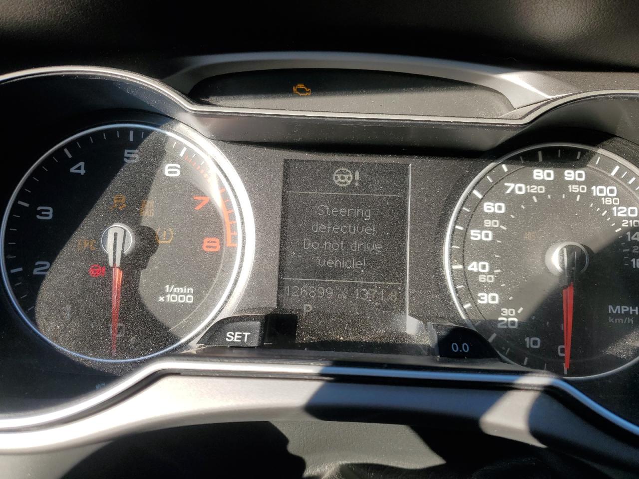 2015 Audi A4 Premium VIN: WAUBFAFL4FN008996 Lot: 92830645