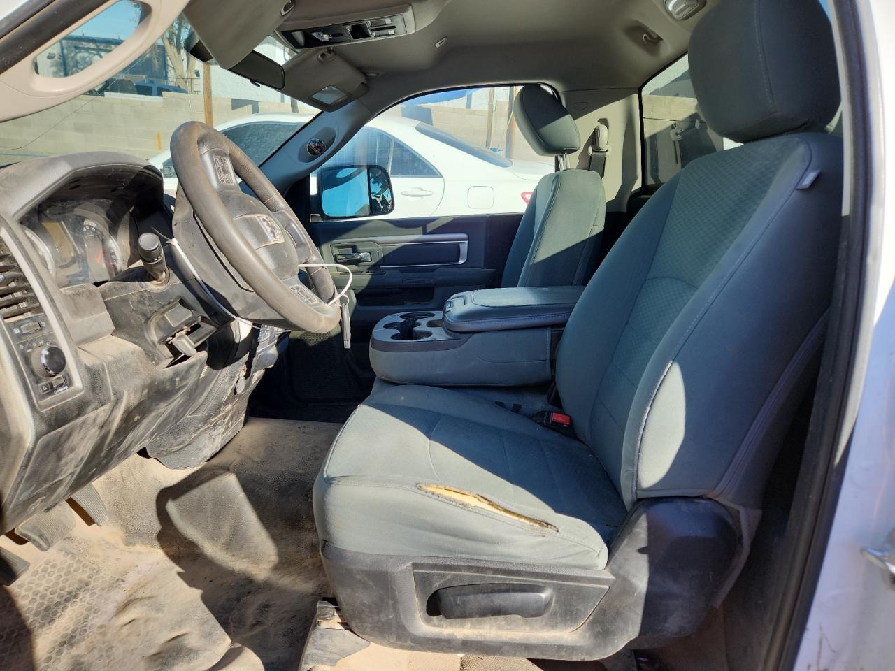 2018 Ram 1500 St VIN: 3C6JR7DT0JG176123 Lot: 90308695