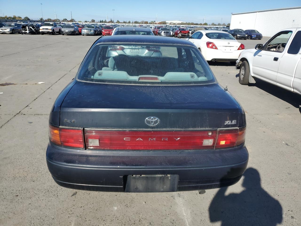 1992 Toyota Camry Le VIN: JT2SK12EXN0096513 Lot: 89700745