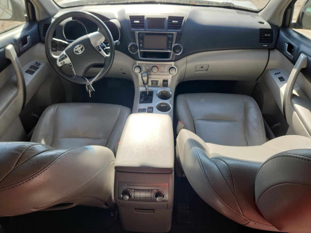 2013 Toyota Highlander Base VIN: 5TDZK3EH2DS093740 Lot: 91941495