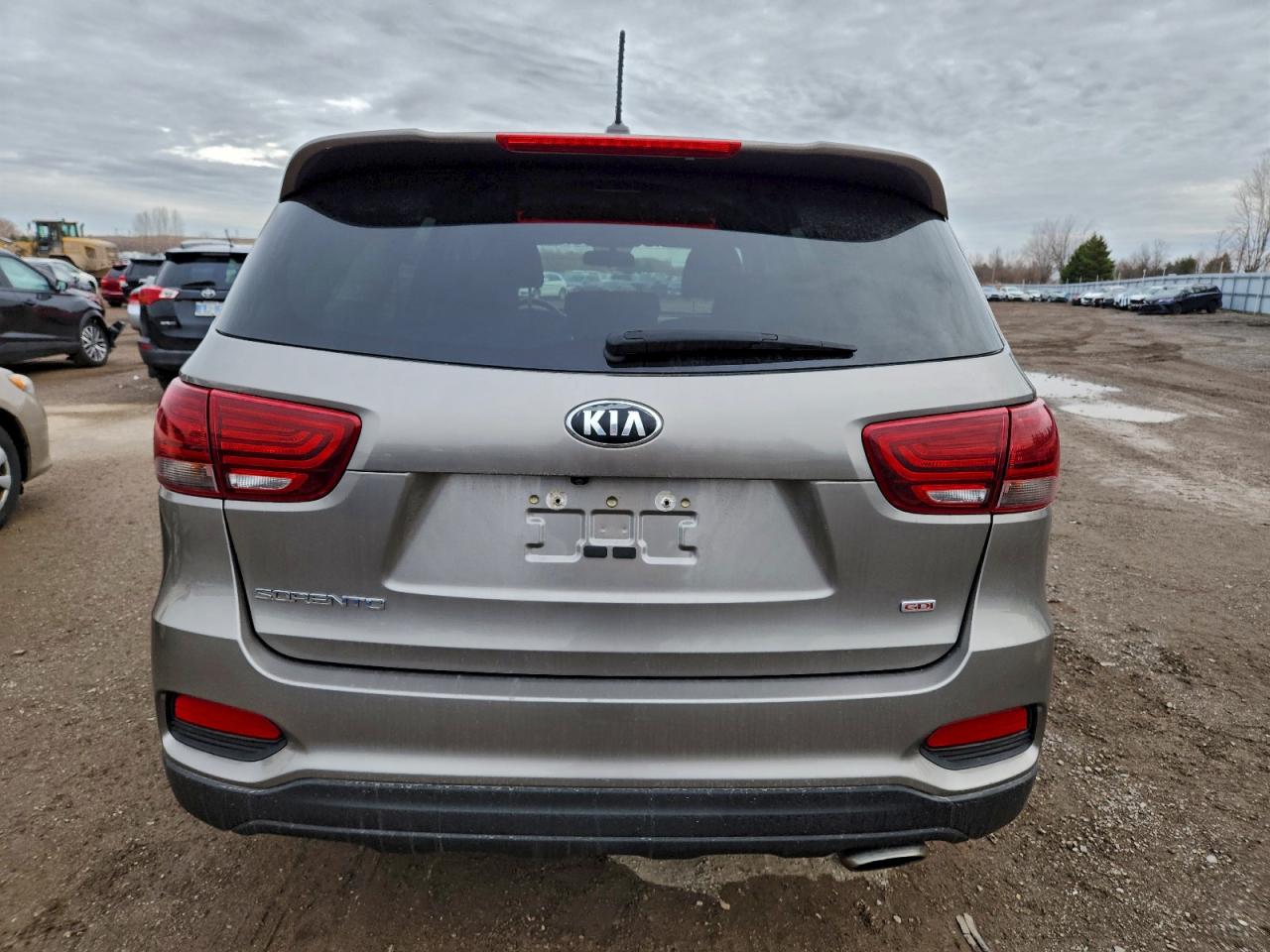 2019 Kia Sorento L VIN: 5XYPGDA30KG549558 Lot: 93840685