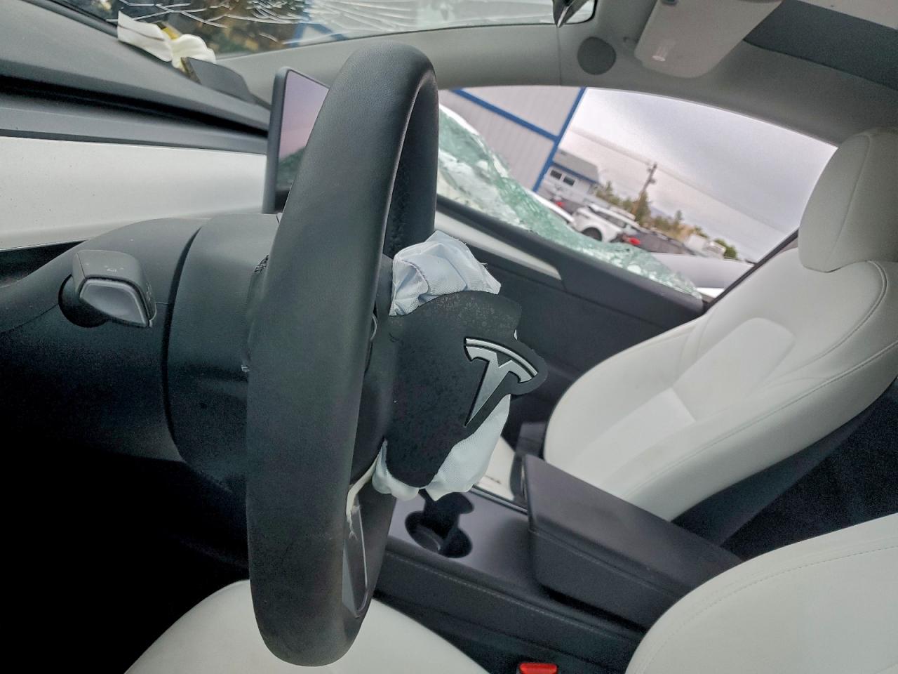 2023 Tesla Model Y VIN: 7SAYGDEE3PF714262 Lot: 94197075