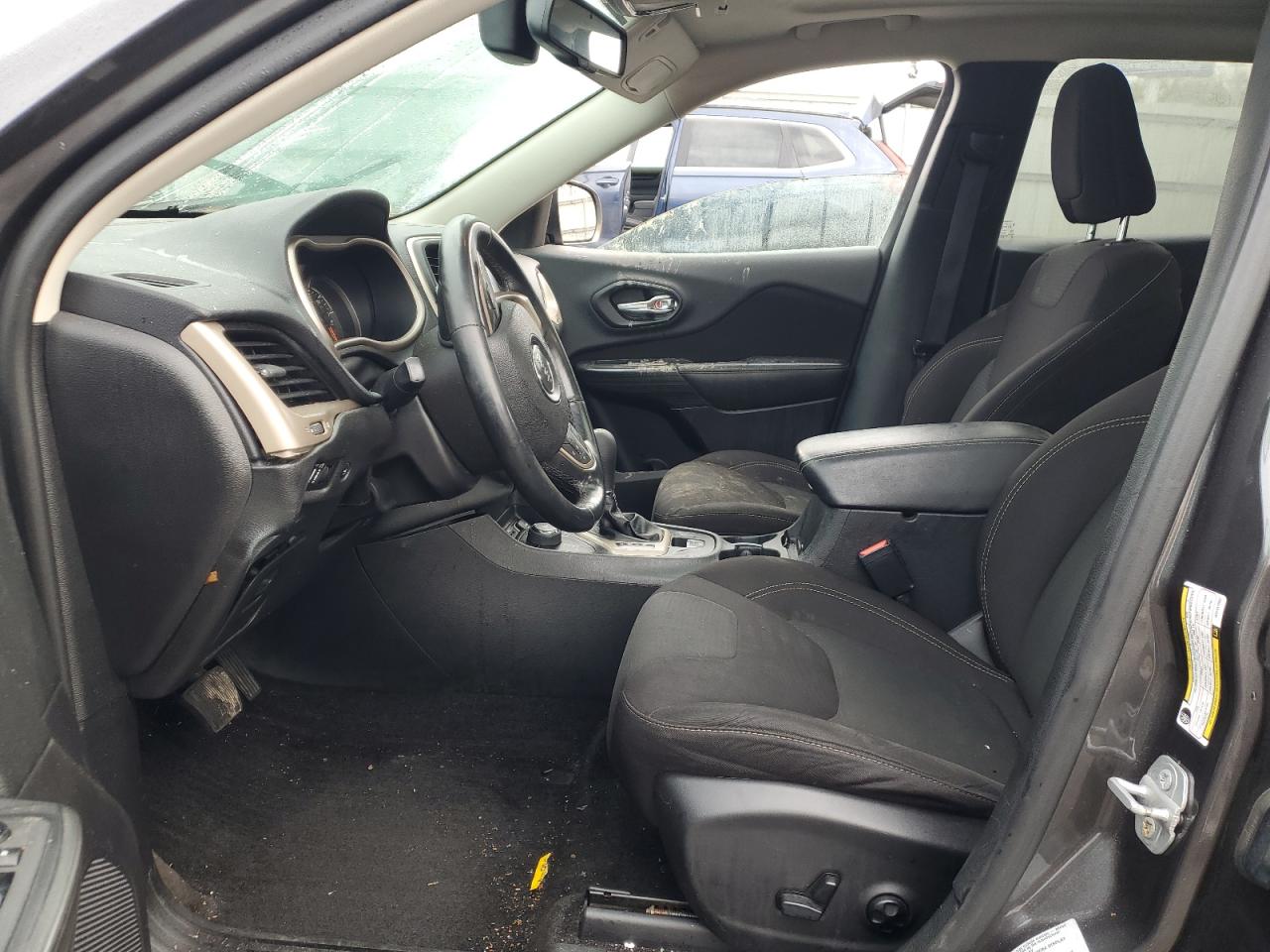 2016 Jeep Cherokee Latitude VIN: 1C4PJMCS9GW131662 Lot: 93565735