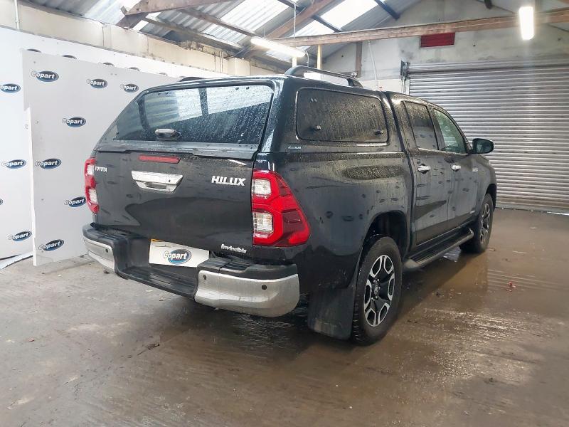 2021 TOYOTA HILUX INVINCIBLE D/CAB PICK UP 2.8 D-4D AUTO