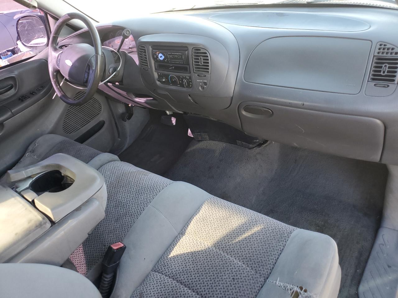 2002 Ford F150 VIN: 1FTRX17W12NB81392 Lot: 92231195