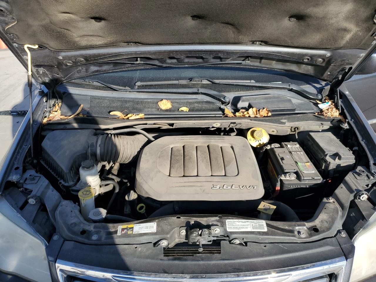 2014 Chrysler Town & Country Touring L VIN: 2C4RC1CG1ER284457 Lot: 92110345