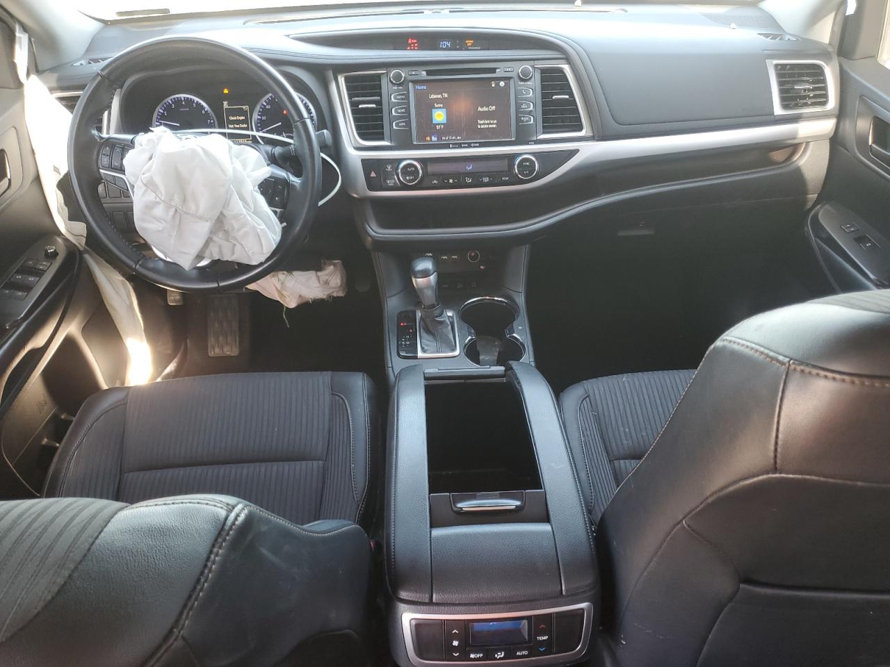 2019 Toyota Highlander Le VIN: 5TDBZRFH4KS941158 Lot: 93205425