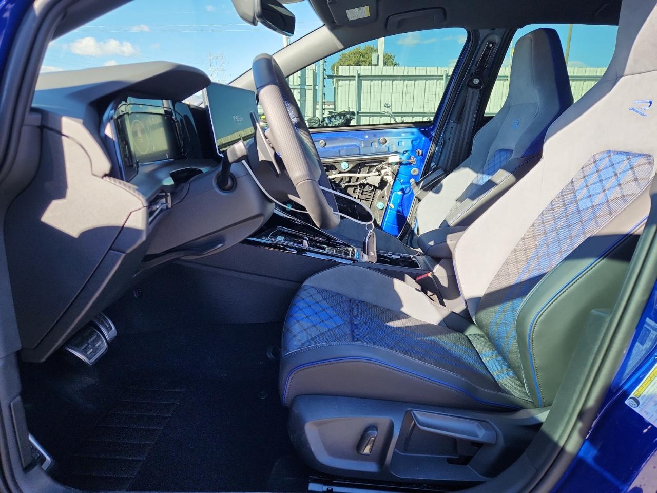 2025 Volkswagen Golf R Black Edition VIN: WVWFB7CD8SW247049 Lot: 92420005