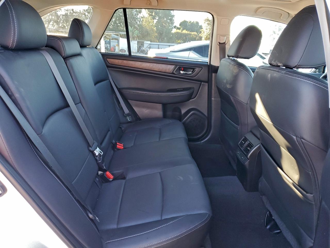 2017 Subaru Outback 2.5I Limited VIN: 4S4BSANC6H3431234 Lot: 94295595