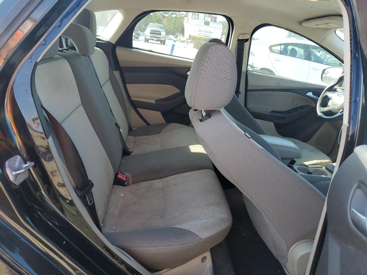 2014 Ford Focus Se VIN: 1FADP3K20EL138162 Lot: 90336935