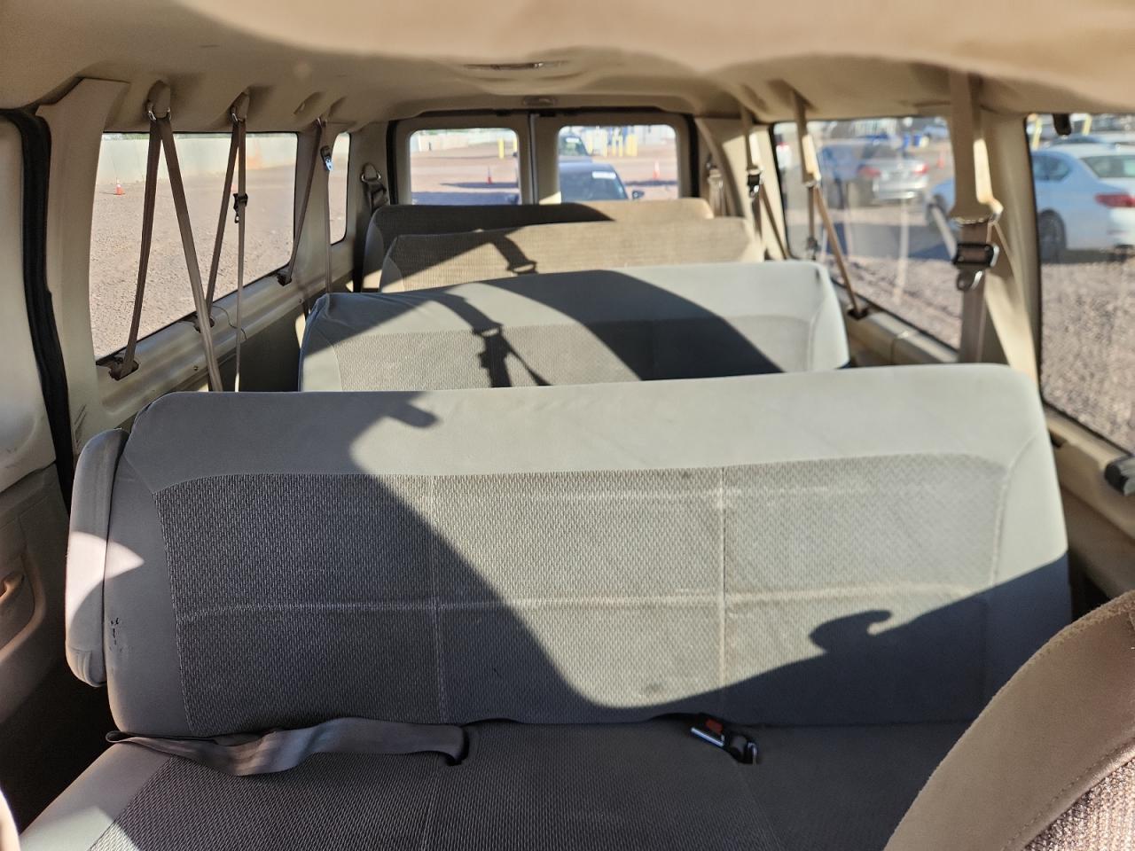 2004 Ford Passenger Van VIN: 1FBSS31S54HA63160 Lot: 92929445